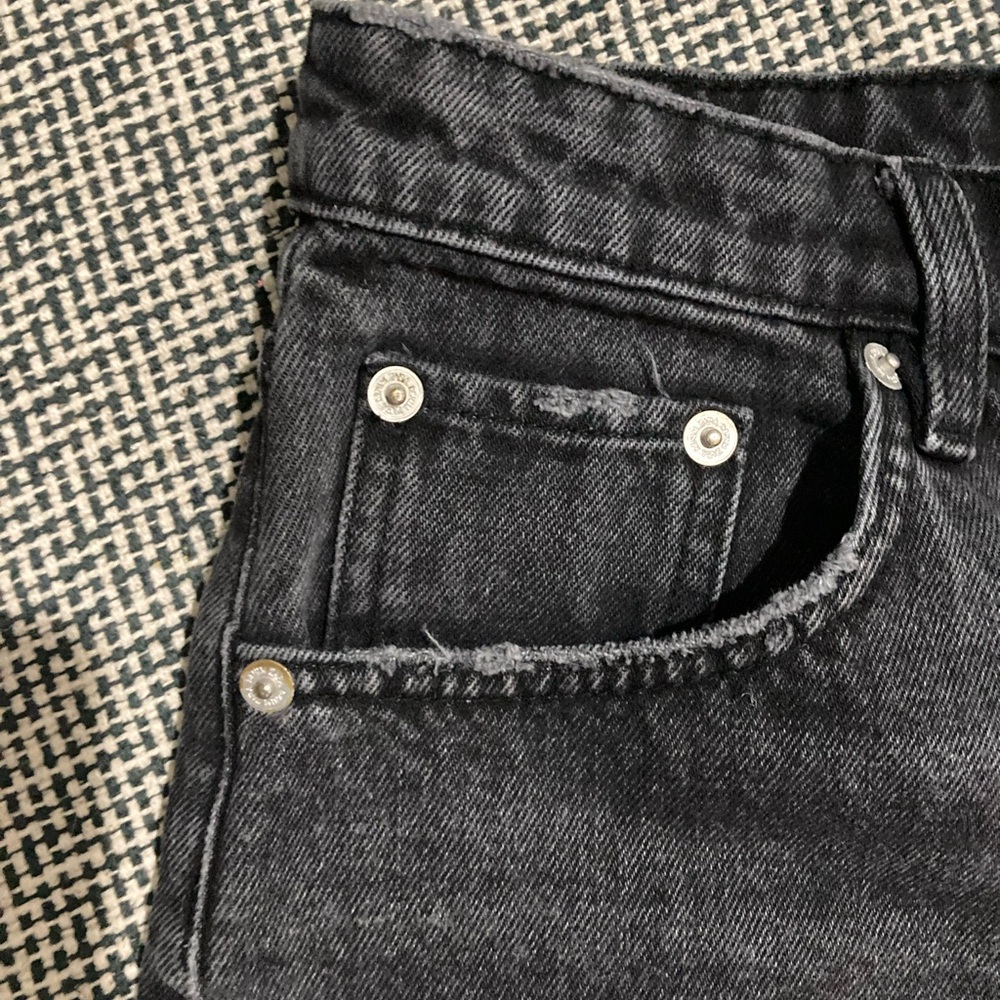 Zara Black Denim  Shorts Cut Off - Picture 2 of 7